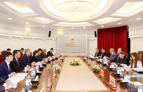 Vers une coopération plus efficace entre les cours suprêmes vietnamienne et russe - ảnh 1