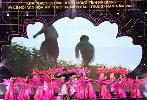 Hà Giang: Ouverture du festival du khèn et de la gastronomie des trois régions - ảnh 1