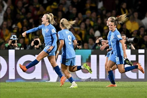 Coupe du monde féminine: le Royaume-Uni bat l'Australie et affrontera l’Espagne en finale - ảnh 1