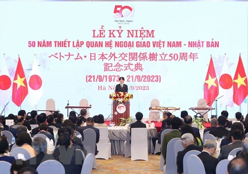 Célébration du 50e anniversaire des relations diplomatiques entre le Vietnam et le Japon - ảnh 2