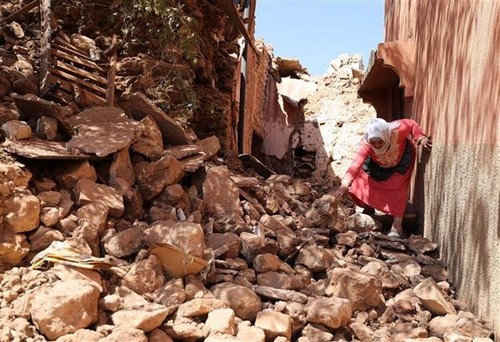 Séisme au Maroc: les secouristes poursuivent leurs recherches dans les villages dévastés - ảnh 1