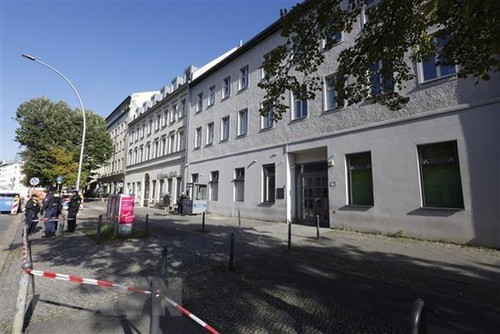 Allemagne: une synagogue de Berlin visée par des tirs de cocktails Molotov - ảnh 1