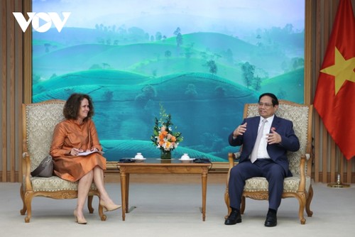 Pham Minh Chinh rencontre la directrice de la Banque mondiale au Vietnam - ảnh 1