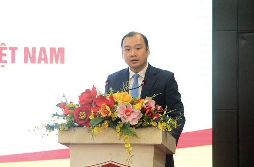 Colloque: «Pour un développement durable de l’économie maritime vietnamienne» - ảnh 1