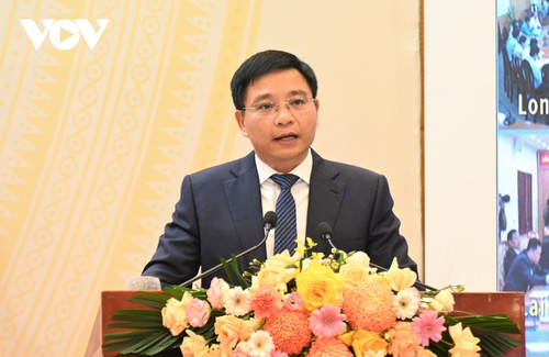 Le Premier ministre Pham Minh Chinh félicite le secteur des transports pour ses performances en 2023 - ảnh 2