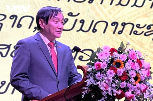 Têt 2024: l’amitié spéciale Vietnam-Laos à l’honneur - ảnh 1