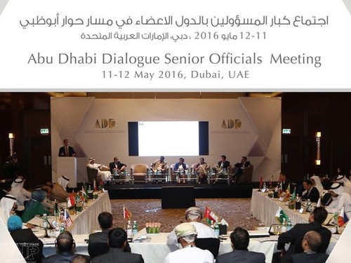 เปิดการประชุมทาบทามความคิดเห็นระดับรัฐมนตรี Abu Dhabi Dialogue ครั้งที่ 4 - ảnh 1