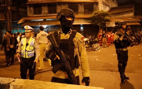 อินโดนีเซียเตือนภัยเกี่ยวกับการปรากฎตัวของพวกก่อการร้ายในขอบเขตที่กว้างใหญ่ - ảnh 1