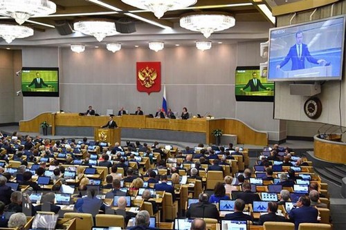 สภาล่างรัสเซียอนุมัติร่างกฎหมายการระงับสนธิสัญญาไอเอ็นเอฟ - ảnh 1