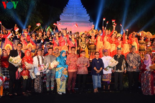 ทุนการศึกษาด้านศิลปะและวัฒนธรรมอินโดนีเซีย – โอกาสในการเป็นทูตวัฒนธรรม - ảnh 4