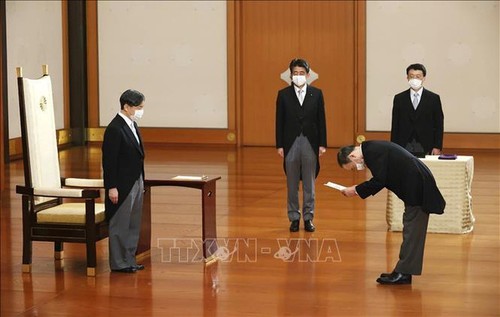นาย ซูงะ โยชิฮิเดะ เริ่มปฏิบัติหน้าที่ในฐานะนายกรัฐมนตรีญี่ปุ่น - ảnh 1