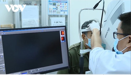 นครโฮจิมินห์ประยุกต์ใช้เทคโนโลยีดิจิทัลในการดูแลสุขภาพให้แก่ประชาชน - ảnh 2