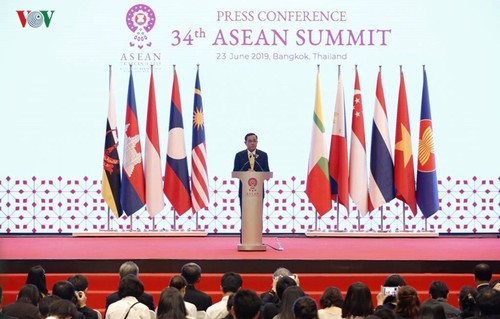Thai PM announces outcomes of 34th ASEAN Summit - ảnh 1
