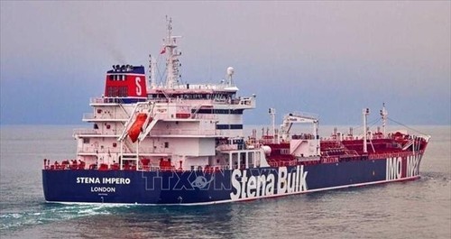 UK, Iran express tough stance over ships seizure - ảnh 1
