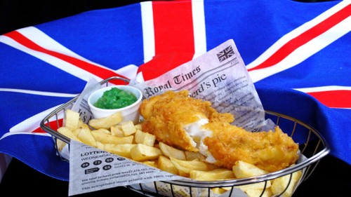 Fish and chips, the most English dish of all - ảnh 2
