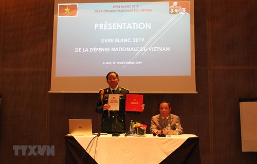 Vietnam Defense Whitebook introduced in Algeria - ảnh 1