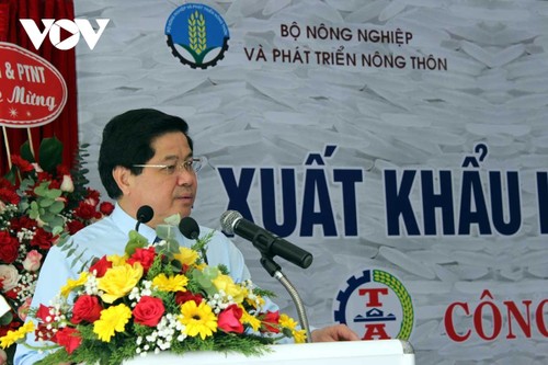 Vietnam ships first batch of rice in 2021 - ảnh 1