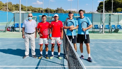 First win for Vietnam at Davis Cup Asia/Oceania Zone - ảnh 1