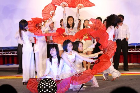 Du học sinh tại Đài Loan  tưng bừng mở hội văn hóa Việt - ảnh 3