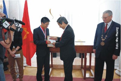 Học sinh người Việt giành Huy chương bạc Olympic Toán cho Séc - ảnh 2