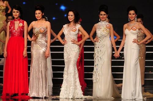 Đêm chung kết Hoa hậu Việt Nam 2012  - ảnh 12
