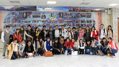 Lưu học sinh Việt Nam tại Nga chào đón sinh viên mới - ảnh 1