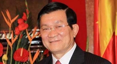 Chủ tịch nước Trương Tấn Sang tiếp xúc cử tri quận 4 thành phố Hồ Chí Minh - ảnh 1