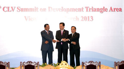 Thủ tướng Nguyễn Tấn Dũng dự Hội nghị Tam giác phát triển - ảnh 1