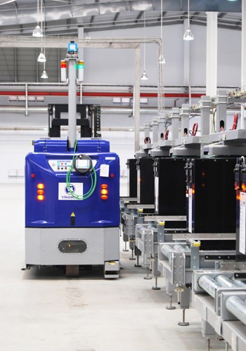 Vinamilk sắp hoàn thành nhà máy sữa hiện đại nhất châu Á do robot vận hành - ảnh 1