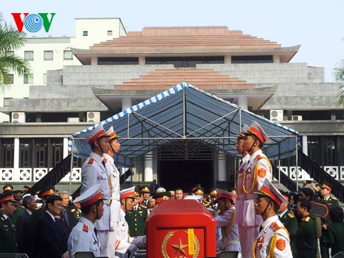 Tổ chức trọng thể Lễ tang Thượng tướng Trần Văn Quang  - ảnh 11