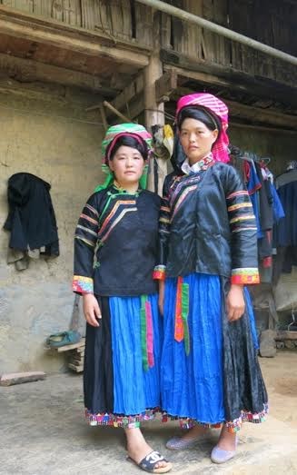 Dân tộc Pu Péo: Bảo tồn trang phục để lưu giữ nét văn hóa truyền thống - ảnh 1