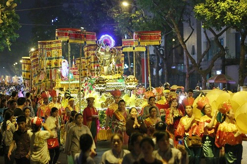 Đại lễ Phật đản Phật lịch 2560 được tổ chức trang trọng tại các địa phương - ảnh 2