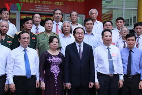 Chủ tịch nước Trần Đại Quang bỏ phiếu bầu cử Quốc hội - ảnh 3
