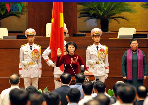 Bà Nguyễn Thị Kim Ngân tuyên thệ nhậm chức Chủ tịch Quốc hội khóa XIV - ảnh 1
