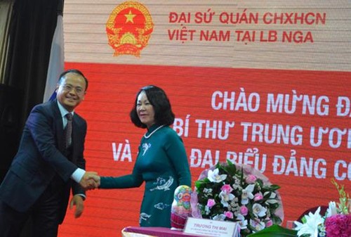 Trưởng Ban Dân vận TW Trương Thị Mai gặp mặt cộng đồng người Việt tại Nga - ảnh 2