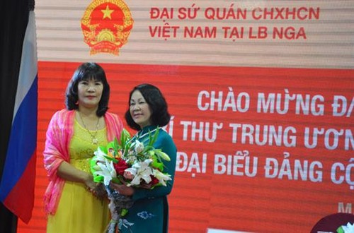 Trưởng Ban Dân vận TW Trương Thị Mai gặp mặt cộng đồng người Việt tại Nga - ảnh 8