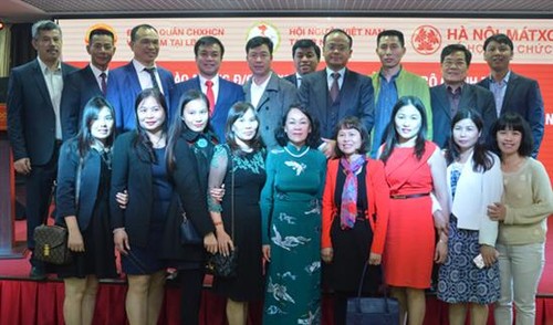 Trưởng Ban Dân vận TW Trương Thị Mai gặp mặt cộng đồng người Việt tại Nga - ảnh 14