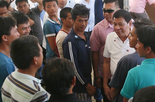Việt Nam hoan nghênh Philippines giải quyết nhân đạo vấn đề ngư dân - ảnh 1