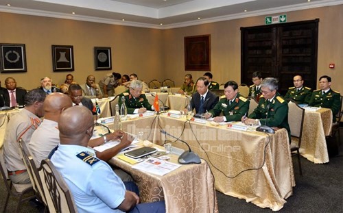 Đối thoại chính sách quốc phòng Việt Nam - Nam Phi lần thứ 2 - ảnh 1