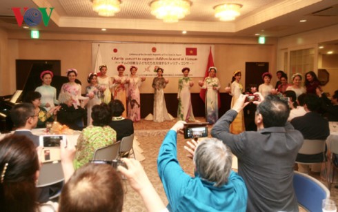 ĐSQ Việt Nam tại Nhật Bản tổ chức Hoà nhạc từ thiện vì trẻ em khó khăn - ảnh 1