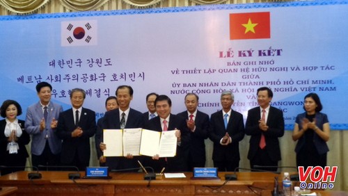 Thành phố Hồ Chí Minh đẩy mạnh quan hệ hợp tác với tỉnh Gangwon (Hàn Quốc) - ảnh 1