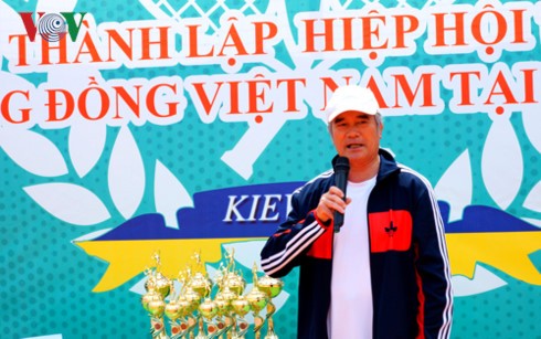 Giải tennis hữu nghị của cộng đồng Việt Nam tại Ukraine - ảnh 2