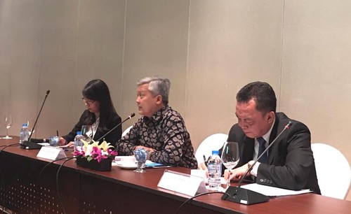   Việt Nam-Indonesia tăng cường hợp tác thương mại ngành dầu cọ và giấy - ảnh 1