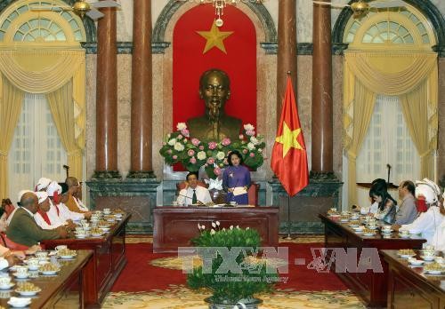 Phó Chủ tịch nước tiếp đoàn Đại biểu Chức sắc tôn giáo, Người có uy tín tỉnh Bình Thuận - ảnh 1