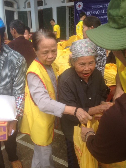  Hội sự nghiệp từ thiện Minh Đức cứu trợ bà con bị ảnh hưởng bão lũ ở tỉnh Thanh Hóa - ảnh 5