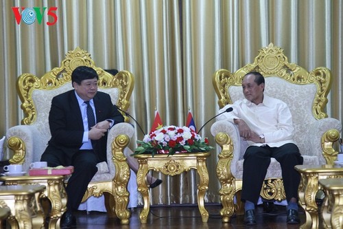 Đoàn đại biểu Đài Tiếng Nói Việt Nam thăm và làm việc tại Lào - ảnh 1