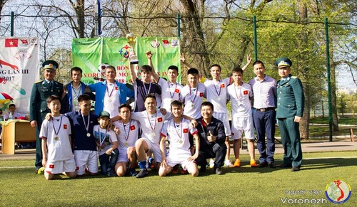 Giao lưu thanh niên và tổ chức giải bóng đá Voronezh mở rộng nhân dịp 30/4 - ảnh 19