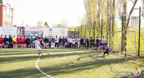 Giao lưu thanh niên và tổ chức giải bóng đá Voronezh mở rộng nhân dịp 30/4 - ảnh 16