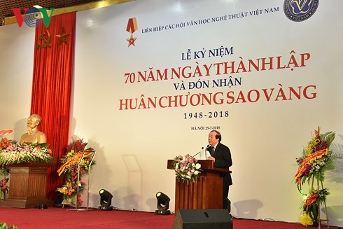 Liên hiệp các Hội VH-NT Việt Nam đón nhận Huân chương Sao Vàng - ảnh 2