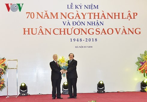 Liên hiệp các Hội VH-NT Việt Nam đón nhận Huân chương Sao Vàng - ảnh 3